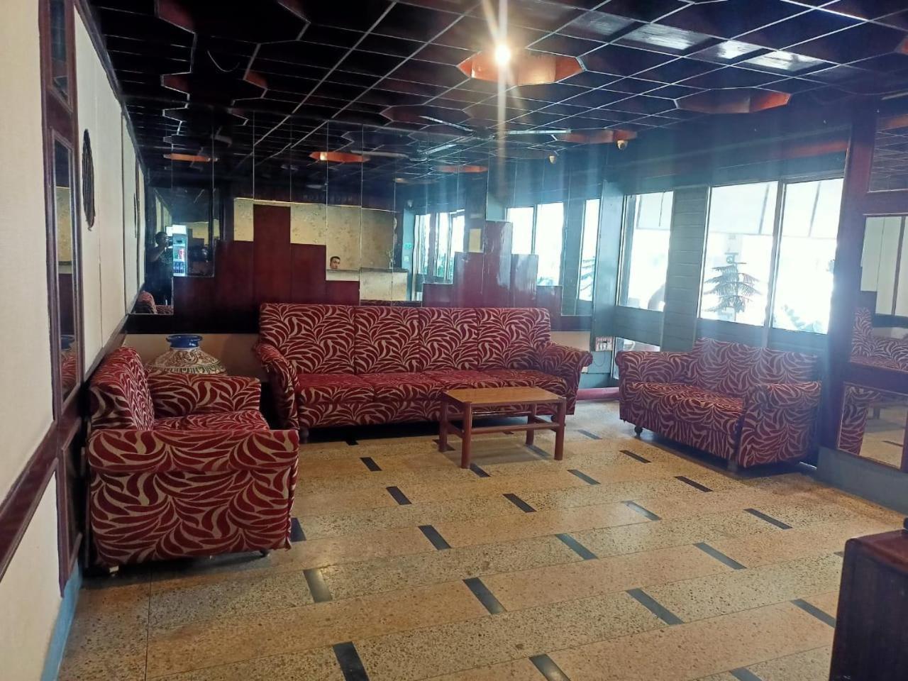 Hotel Skylark นาคปุระ ภายนอก รูปภาพ