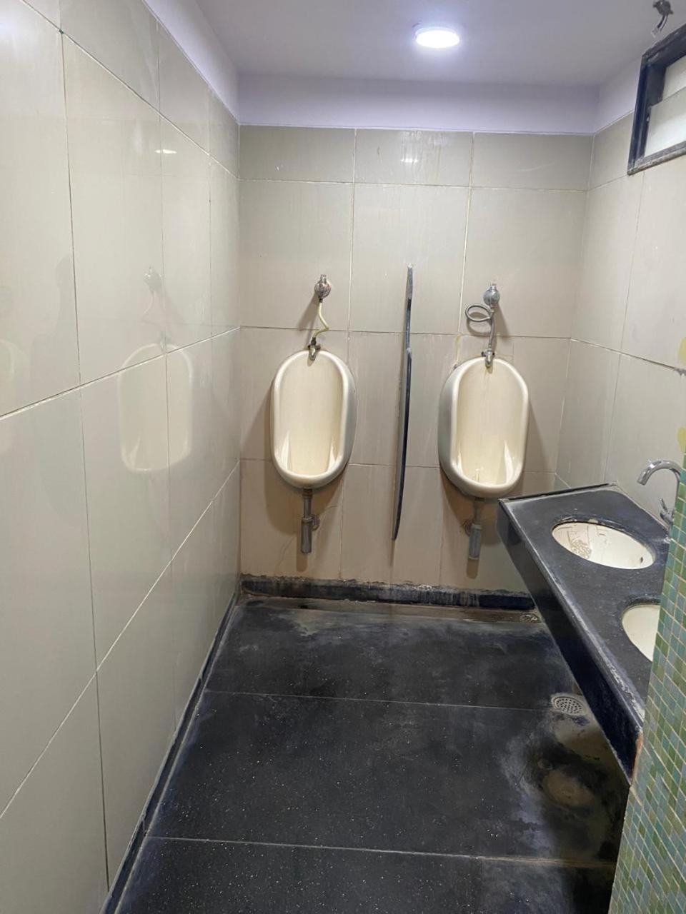 Hotel Skylark นาคปุระ ภายนอก รูปภาพ