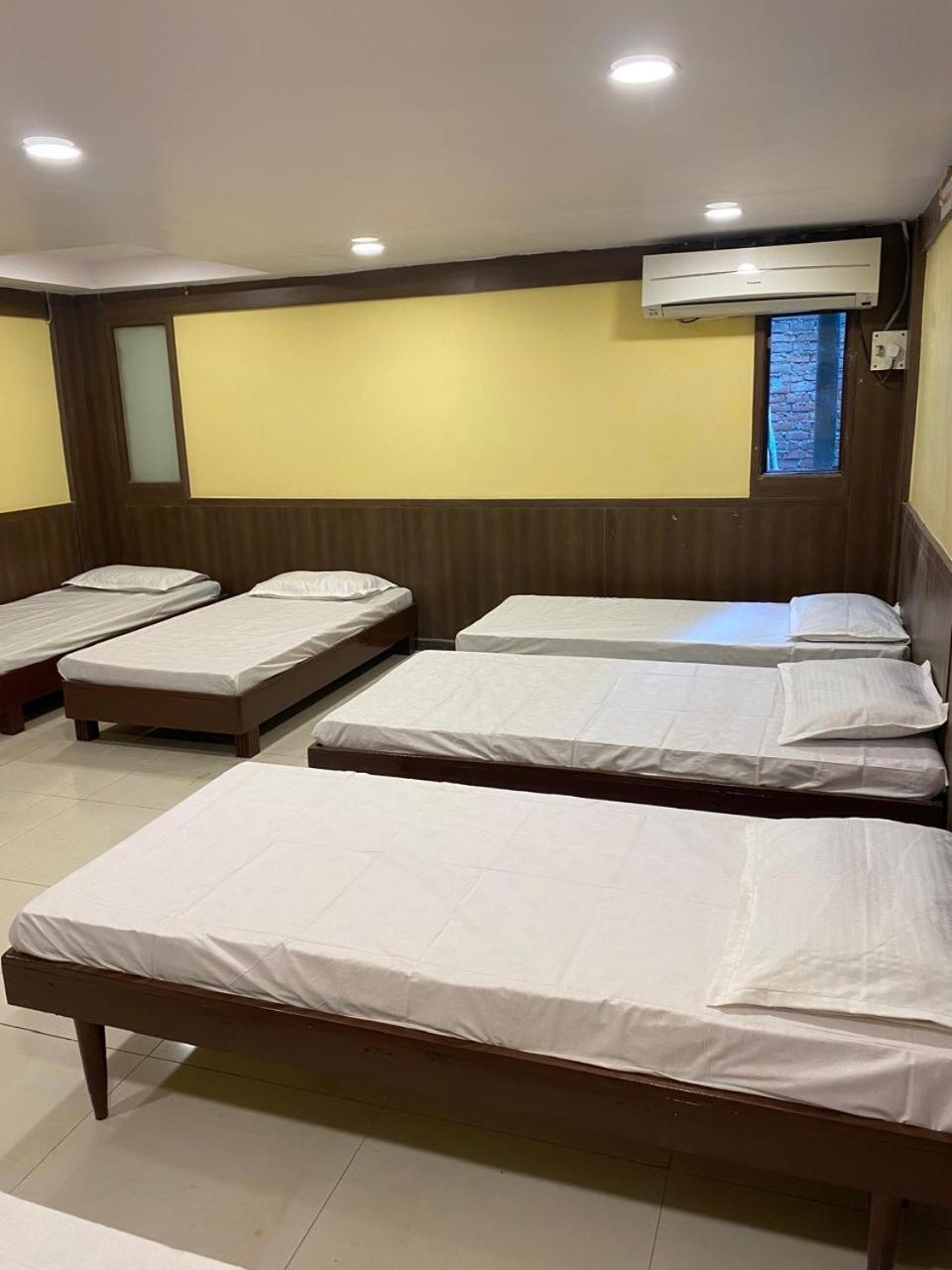 Hotel Skylark นาคปุระ ภายนอก รูปภาพ