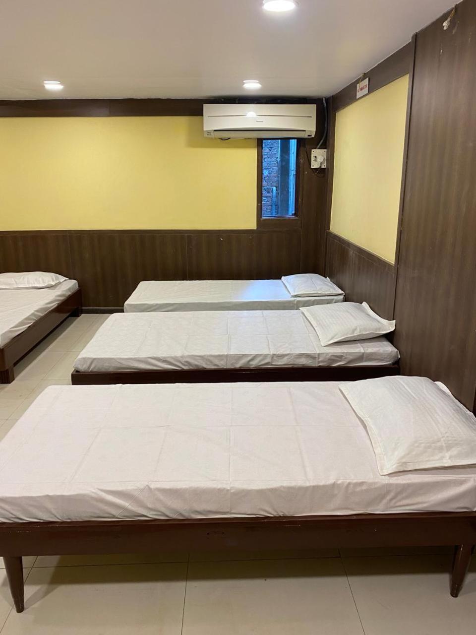 Hotel Skylark นาคปุระ ภายนอก รูปภาพ