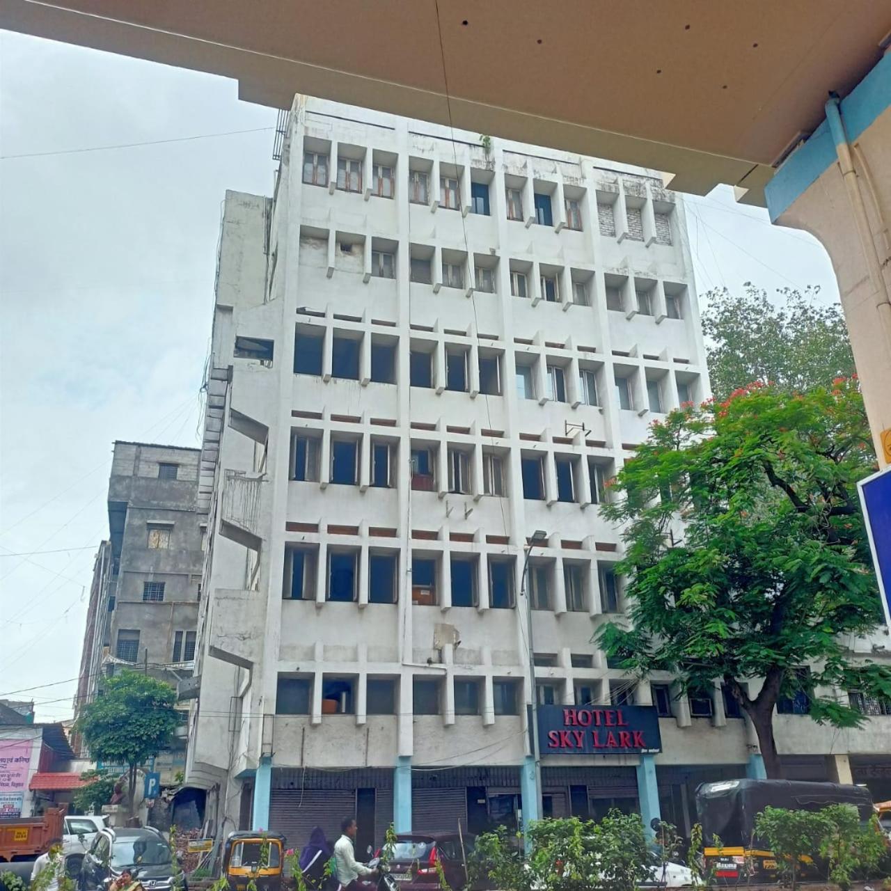 Hotel Skylark นาคปุระ ภายนอก รูปภาพ